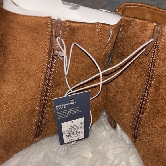 Universal Thread Brown Ankle Booties with Pointed Toe - Picture 5 of 5